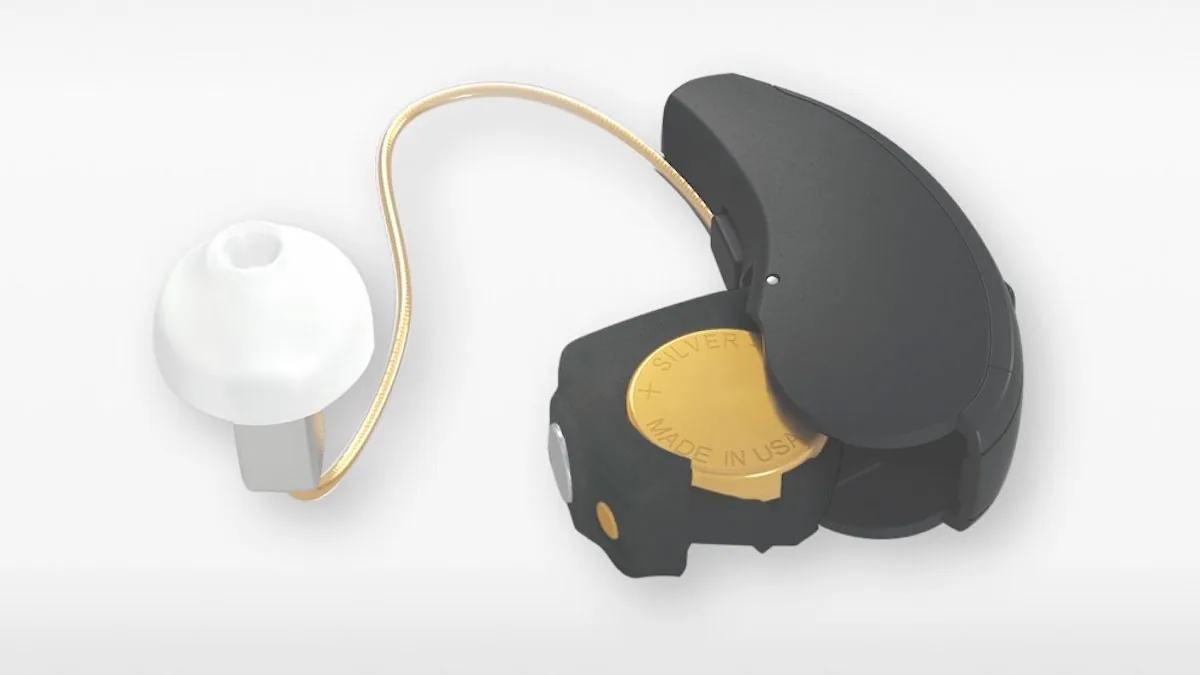 Behind-the-ear hearing aid with open battery compartment